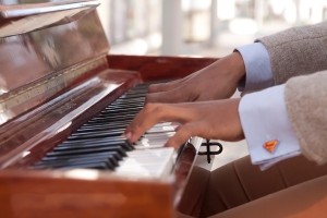 Piano na ulici. Foto Luboš Hostek (10)
