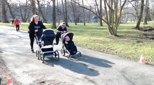 Závody kočárků (10)