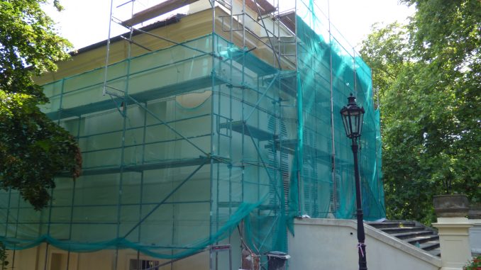 teplický zámek oprava