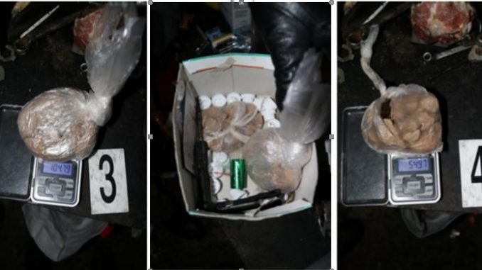 Muž měl doma drogy za více jak čtvrt milionu