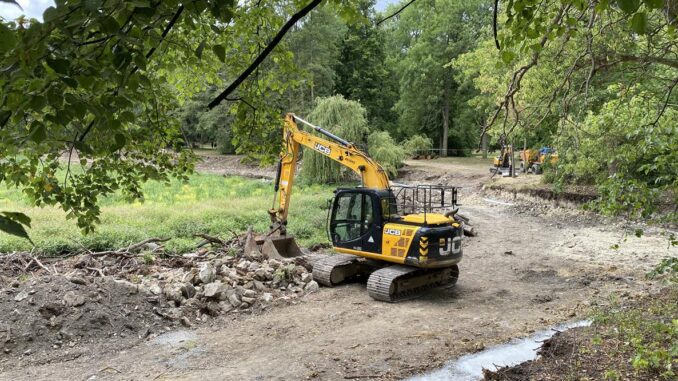 Tuny bahna jsou pryč, Horní rybník se napouští