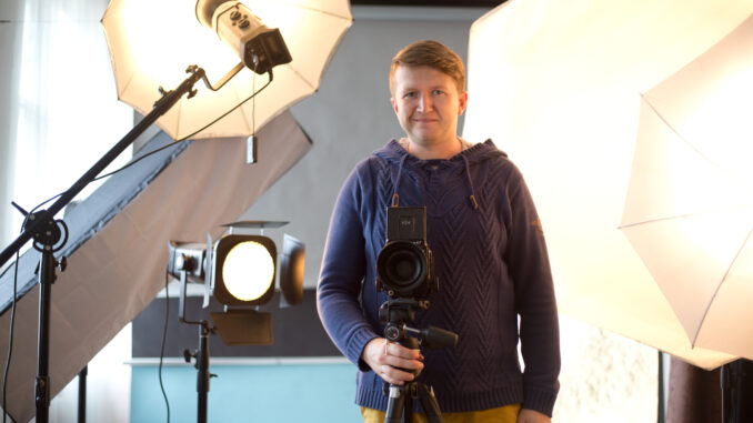 V ateliéru v roce 2015